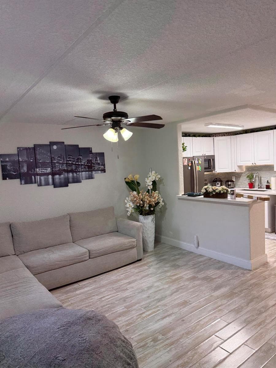 2000 Springdale Boulevard # 108, Palm Springs, FL 33461 — zdjęcie 2
