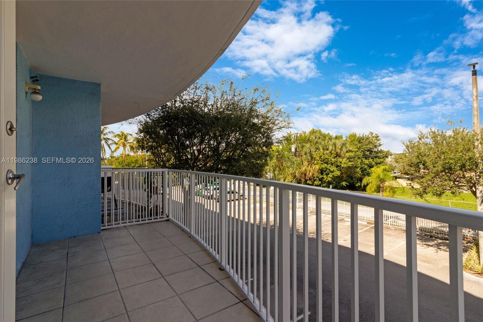 1555 N Treasure Dr # 205, North Bay Village, FL 33141 — zdjęcie 4