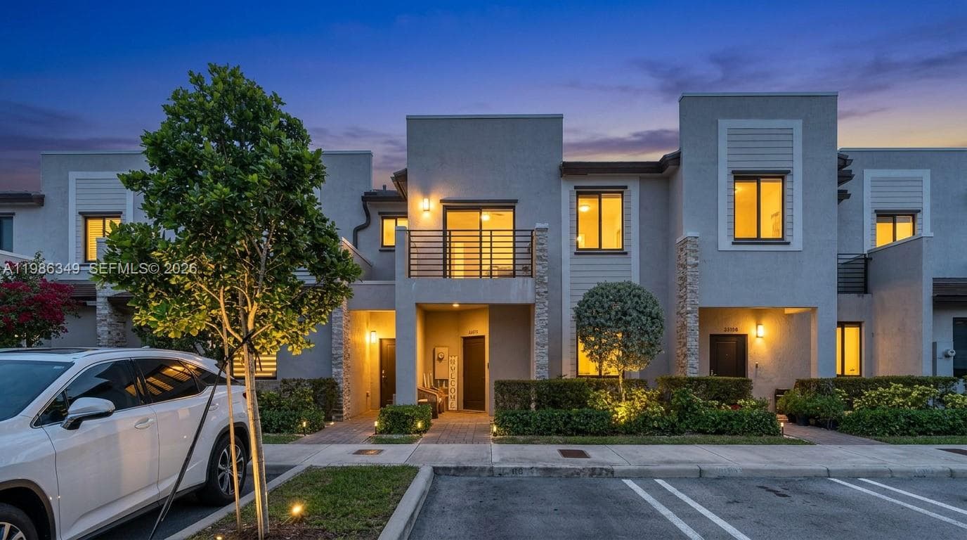 21068 NE 8th Ave, Miami, FL 33179 — zdjęcie 3