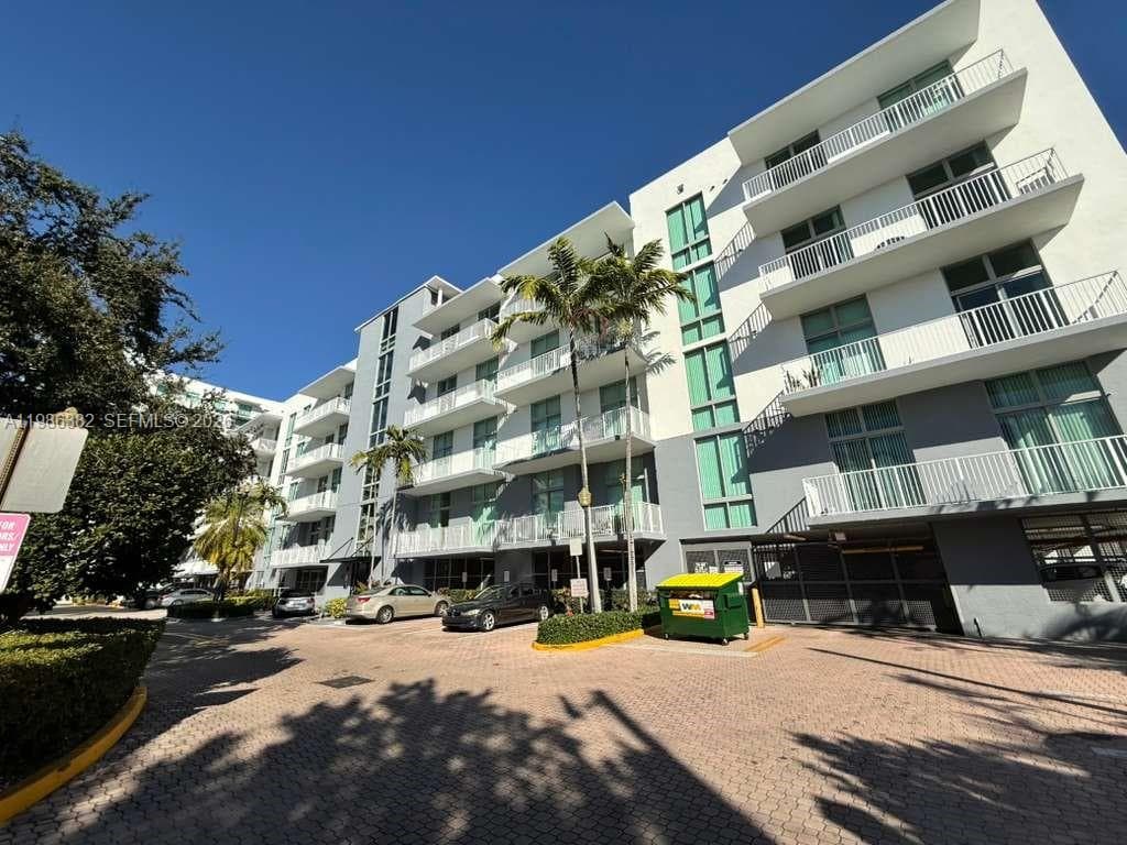 2100 Van Buren St # 501, Hollywood, FL 33020