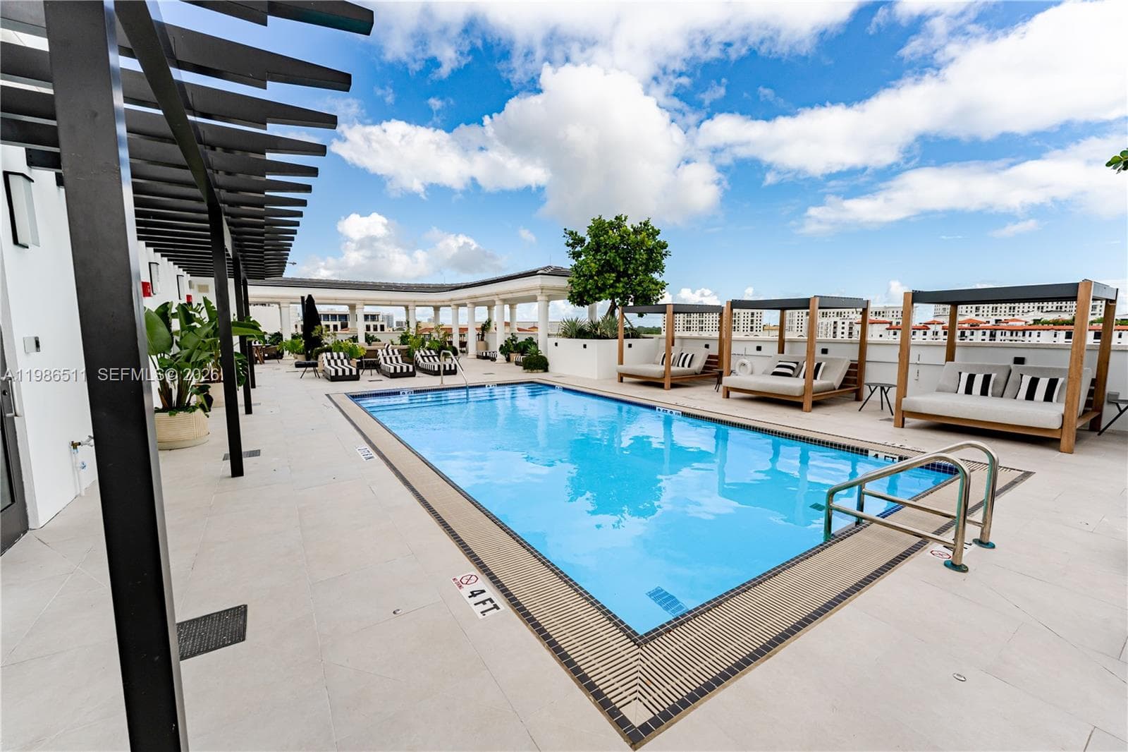 4220 Laguna Street #703 # 703, Coral Gables, FL 33146 — zdjęcie 2
