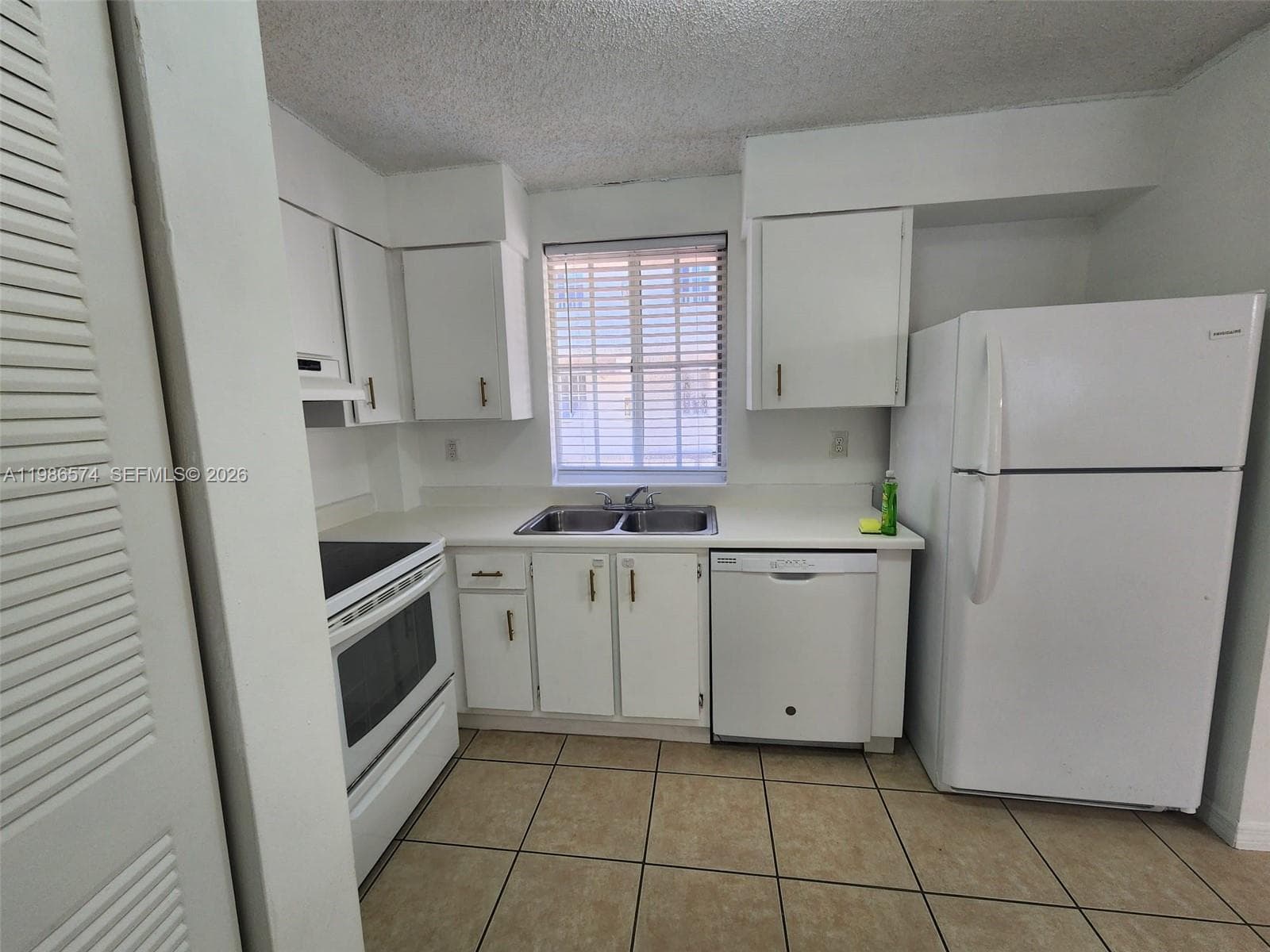 6195 NW 186th St # 309, Hialeah, FL 33015 — zdjęcie 4