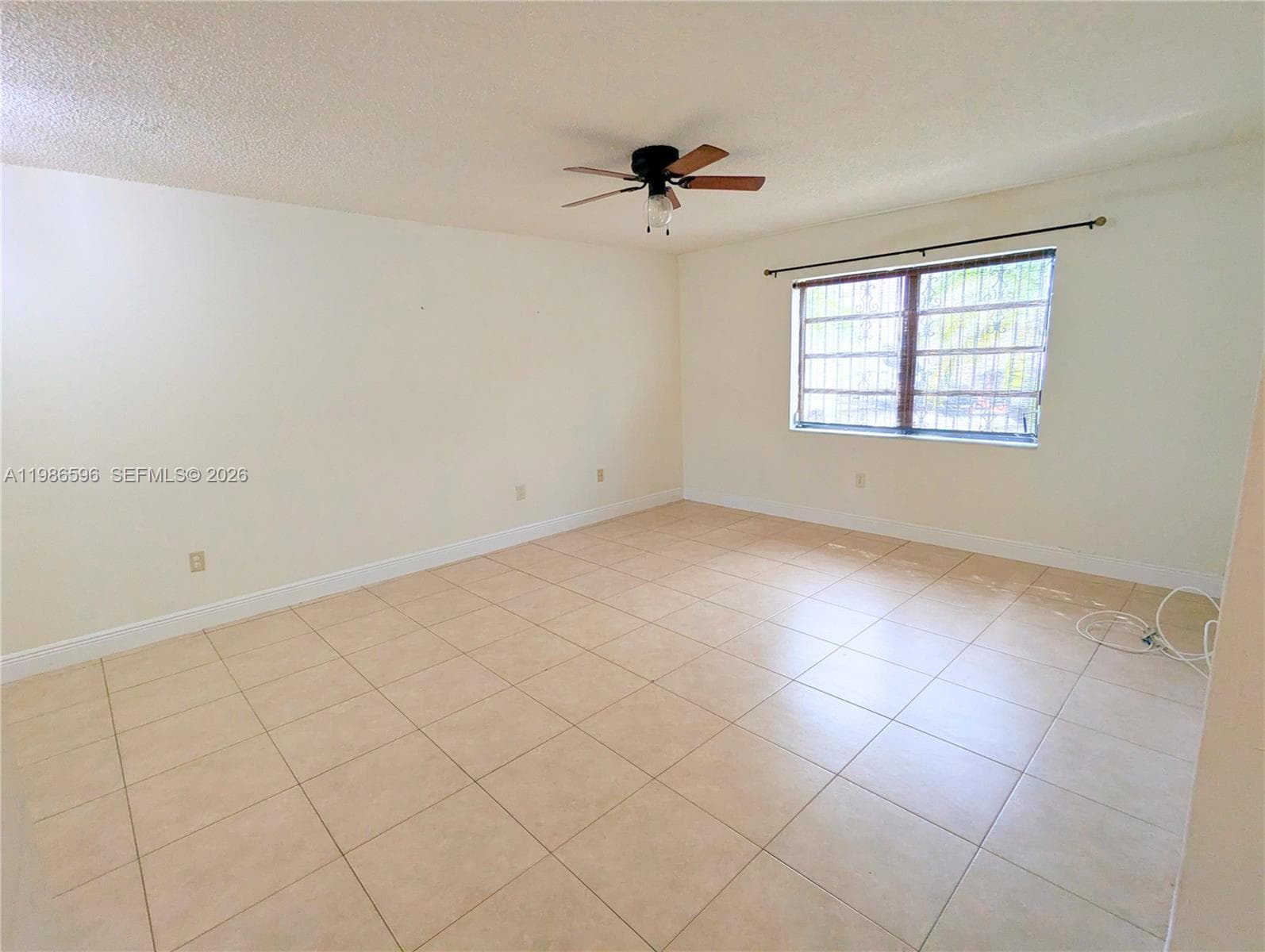 4050 NW 135th St # 8-9, Opa-Locka, FL 33054 — zdjęcie 4