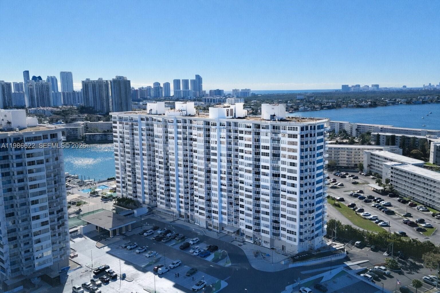 18041 Biscayne Blvd # 202, Aventura, FL 33160