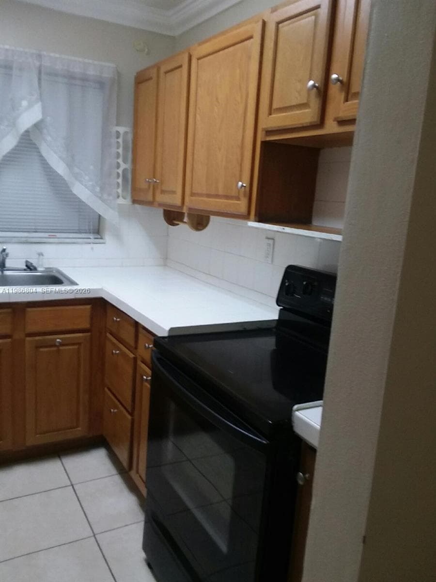 140 Royal Palm Rd # 107, Hialeah Gardens, FL 33016 — zdjęcie 2