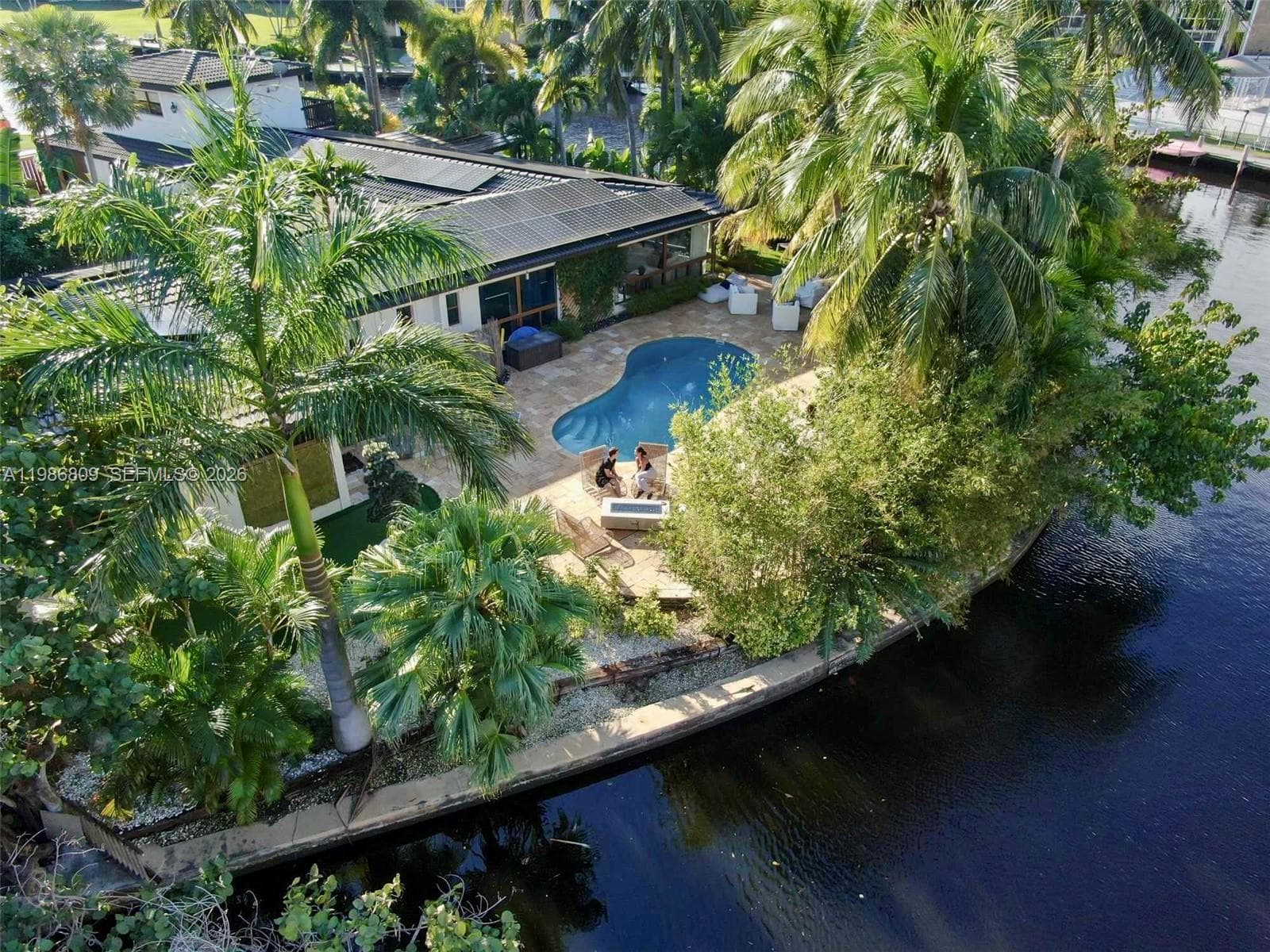 1675 Coral Gardens Dr, Wilton Manors, FL 33334 — zdjęcie 2