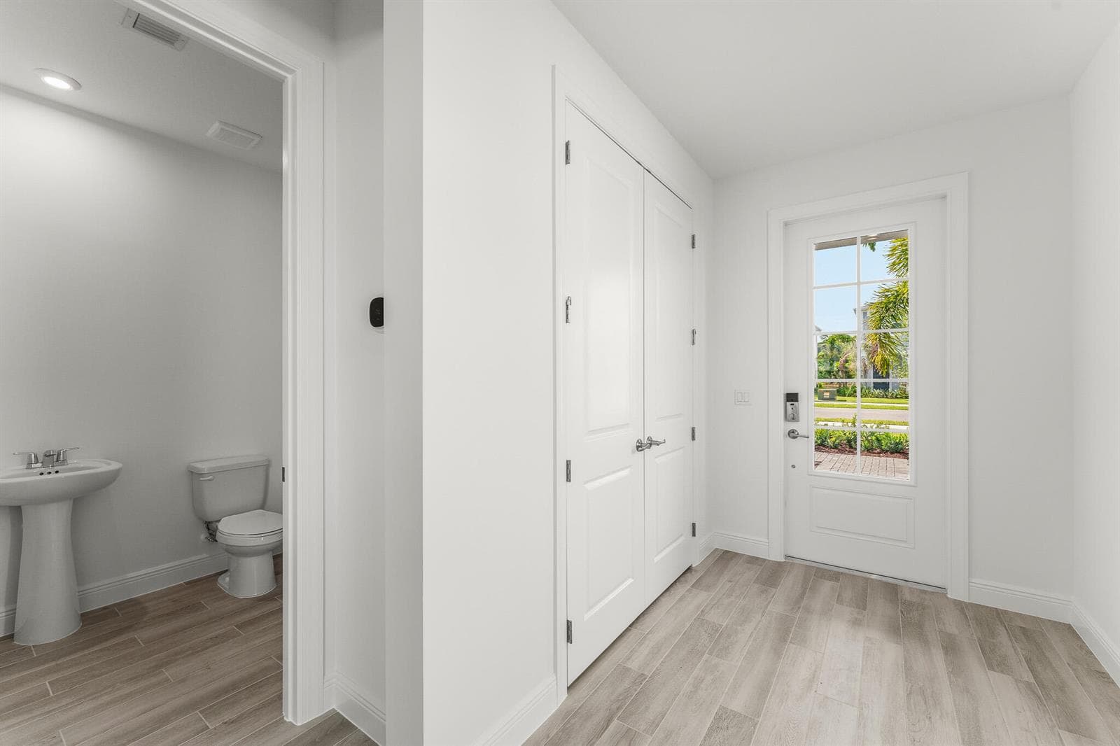 1443 NW Corteal Way, Jensen Beach, FL 34957 — zdjęcie 2
