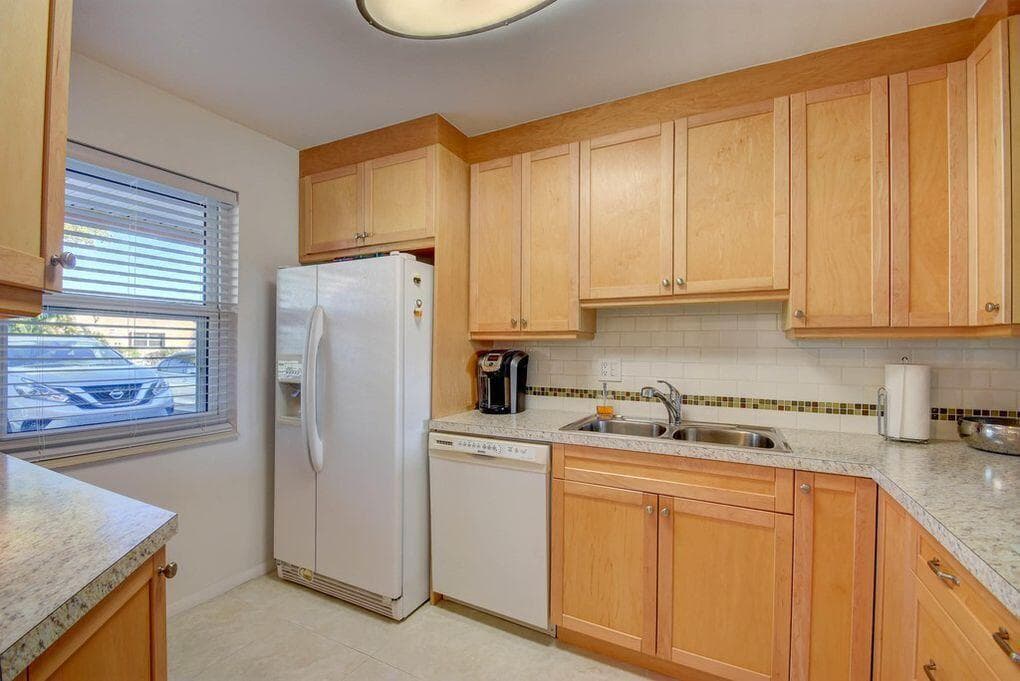 307 Lake Evelyn Drive, West Palm Beach, FL 33411 — zdjęcie 5