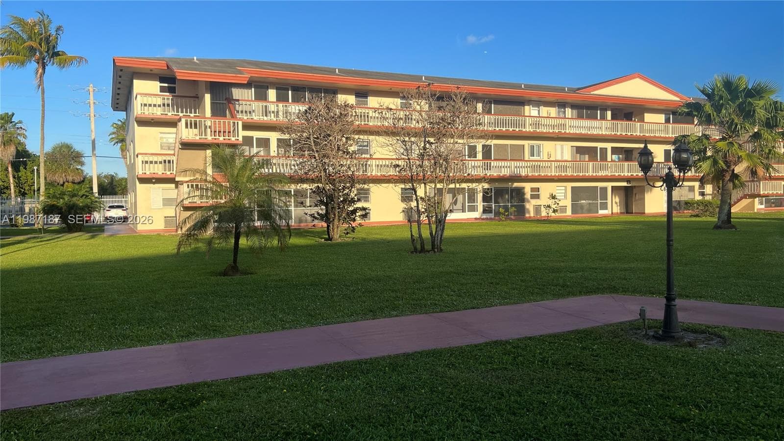 5300 Washington St # K223, Hollywood, FL 33021