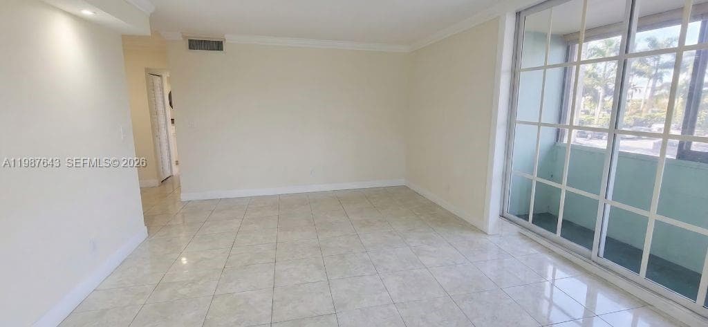 5055 NW 7th St # 206, Miami, FL 33126 — zdjęcie 2