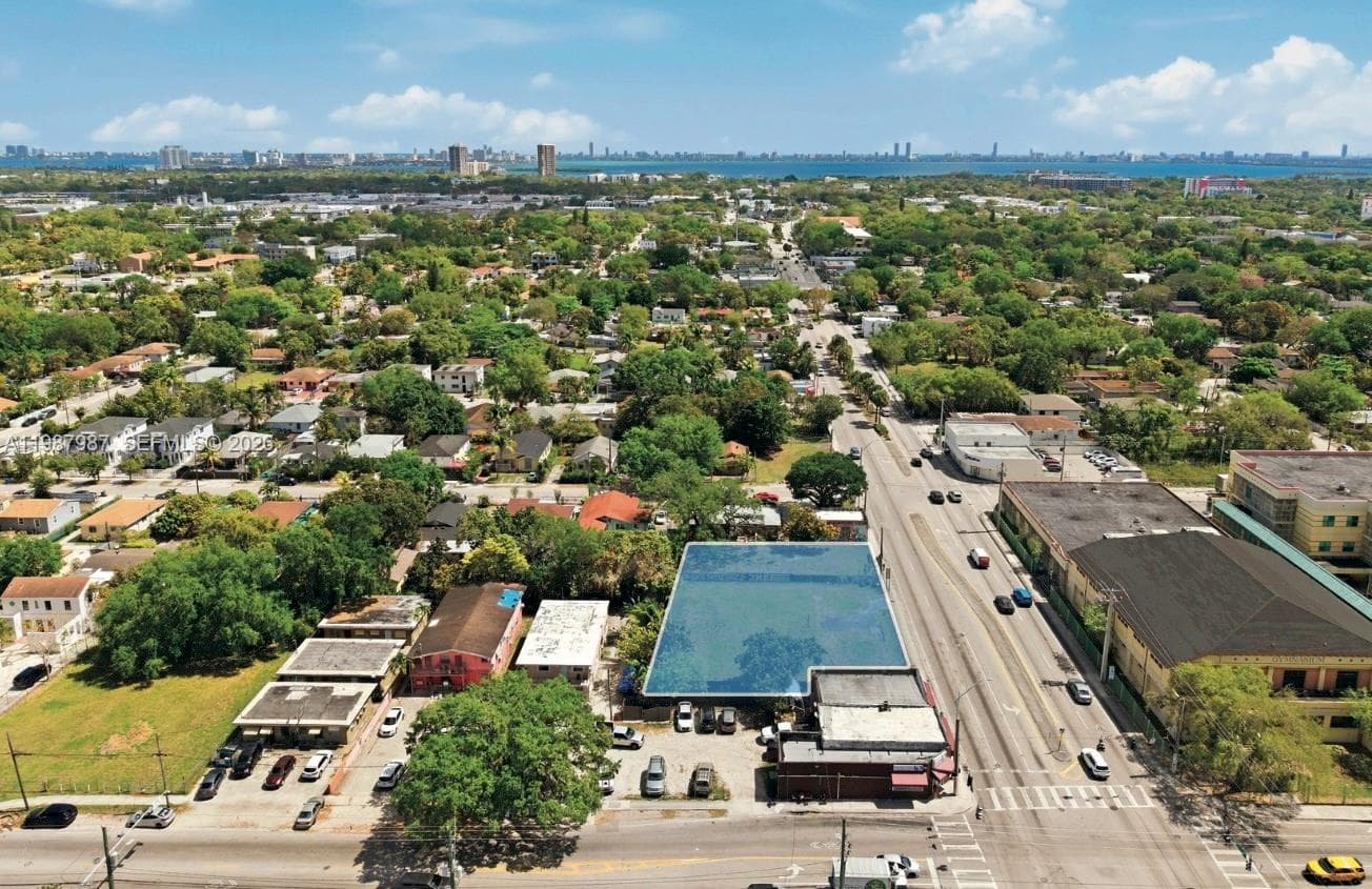 195 NW 62nd St, Miami, FL 33150