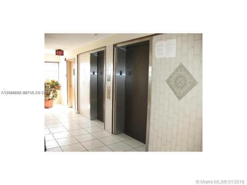 9688 Fontainebleau Blvd # 205, Miami, FL 33172 — zdjęcie 2