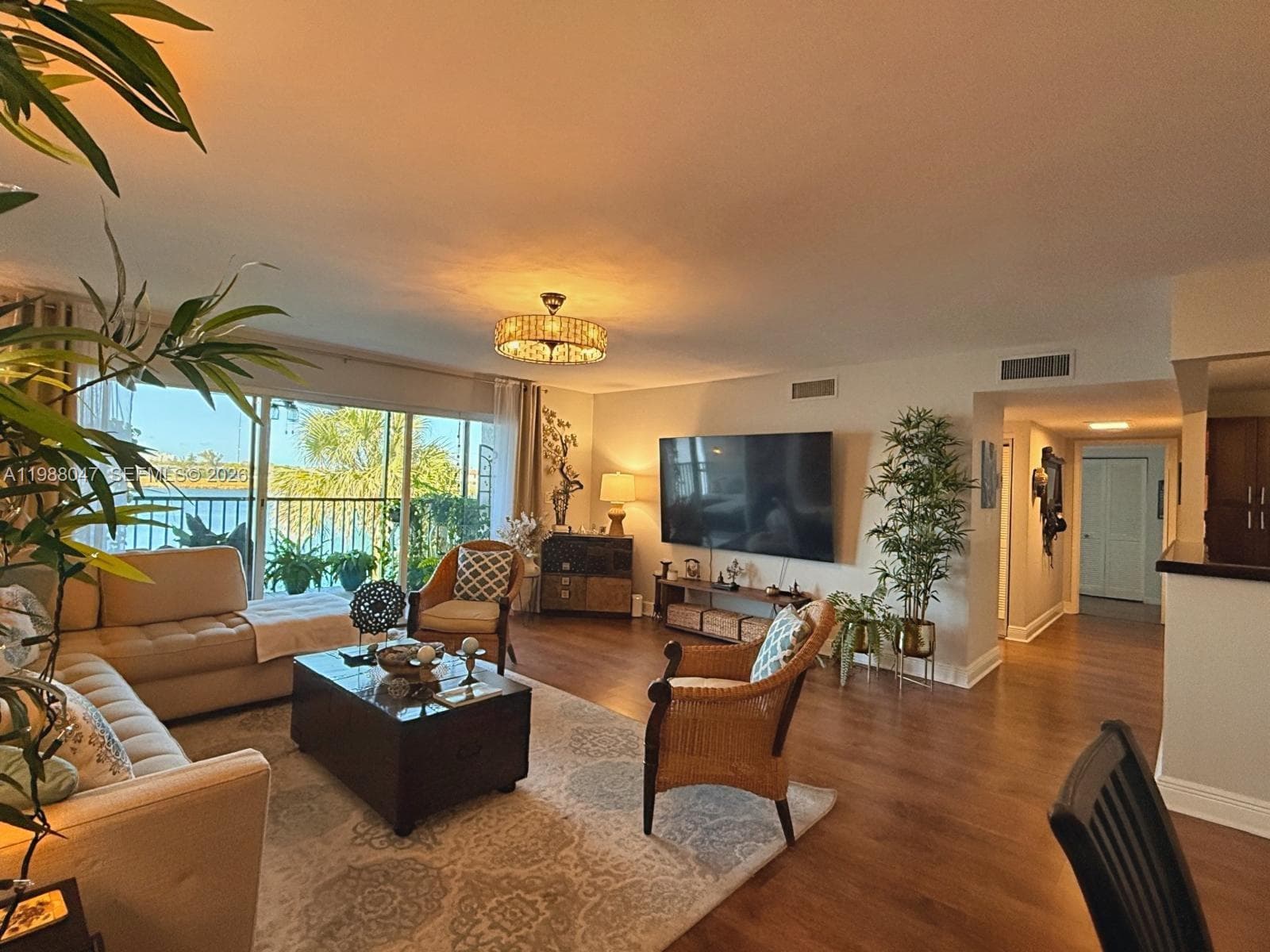 605 Ives Dairy Rd # 205-7, Miami, FL 33179 — zdjęcie 5