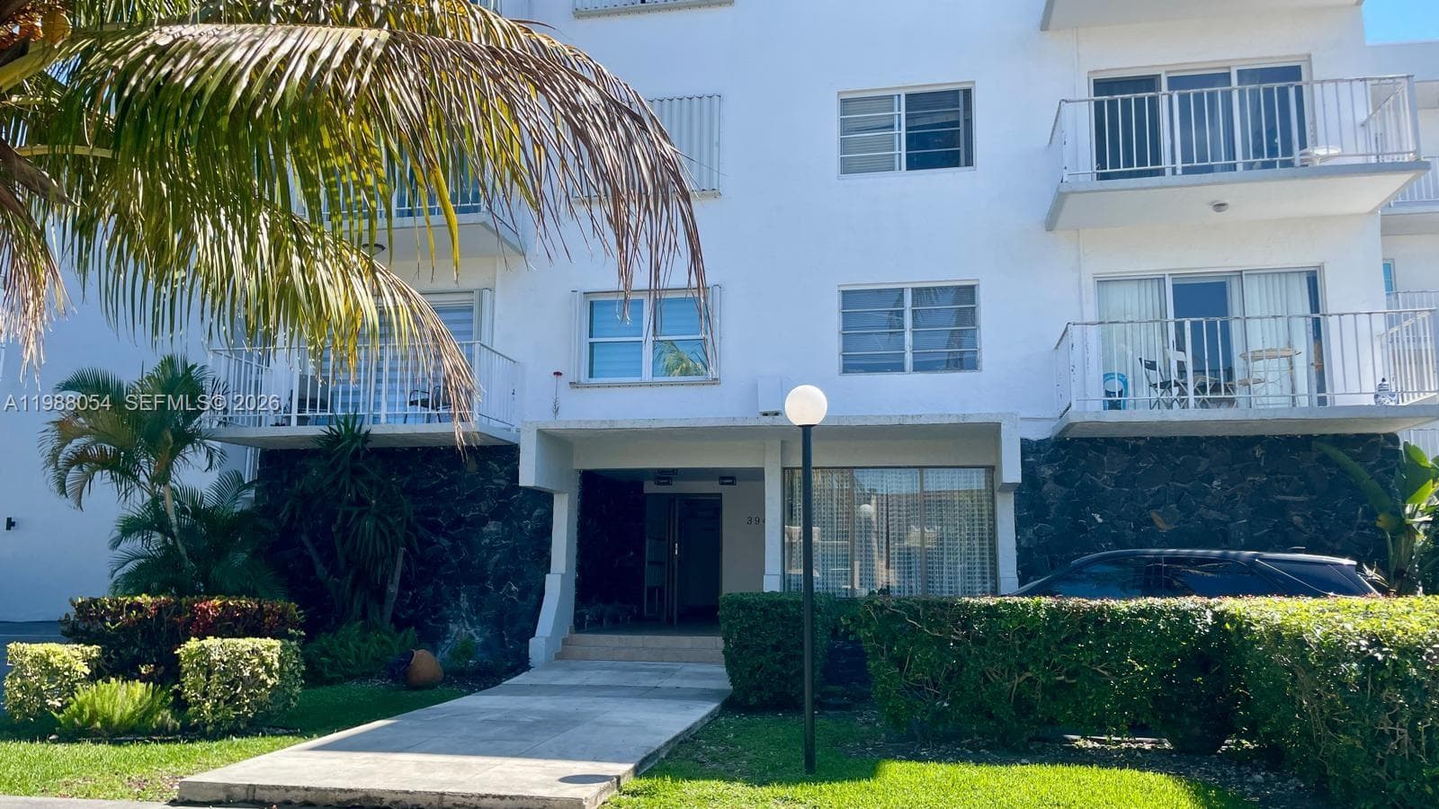 3944 NE 167th St # 106, North Miami Beach, FL 33160 — zdjęcie 3