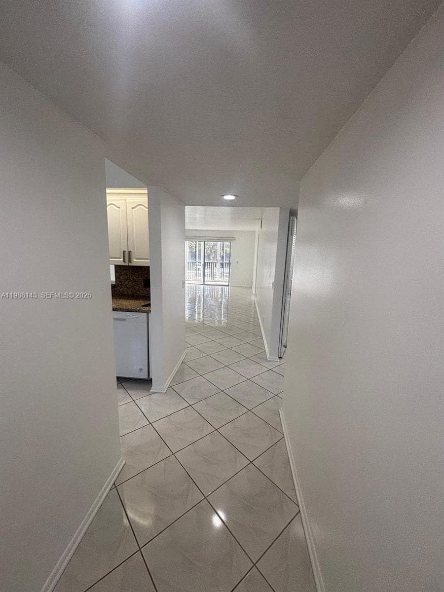 12600 SW 5th Ct # 208L, Pembroke Pines, FL 33027 — zdjęcie 2