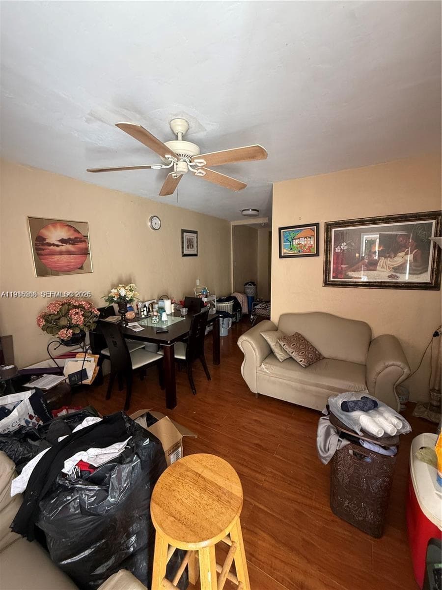 551-553 NE 133rd St, North Miami, FL 33161 — zdjęcie 2