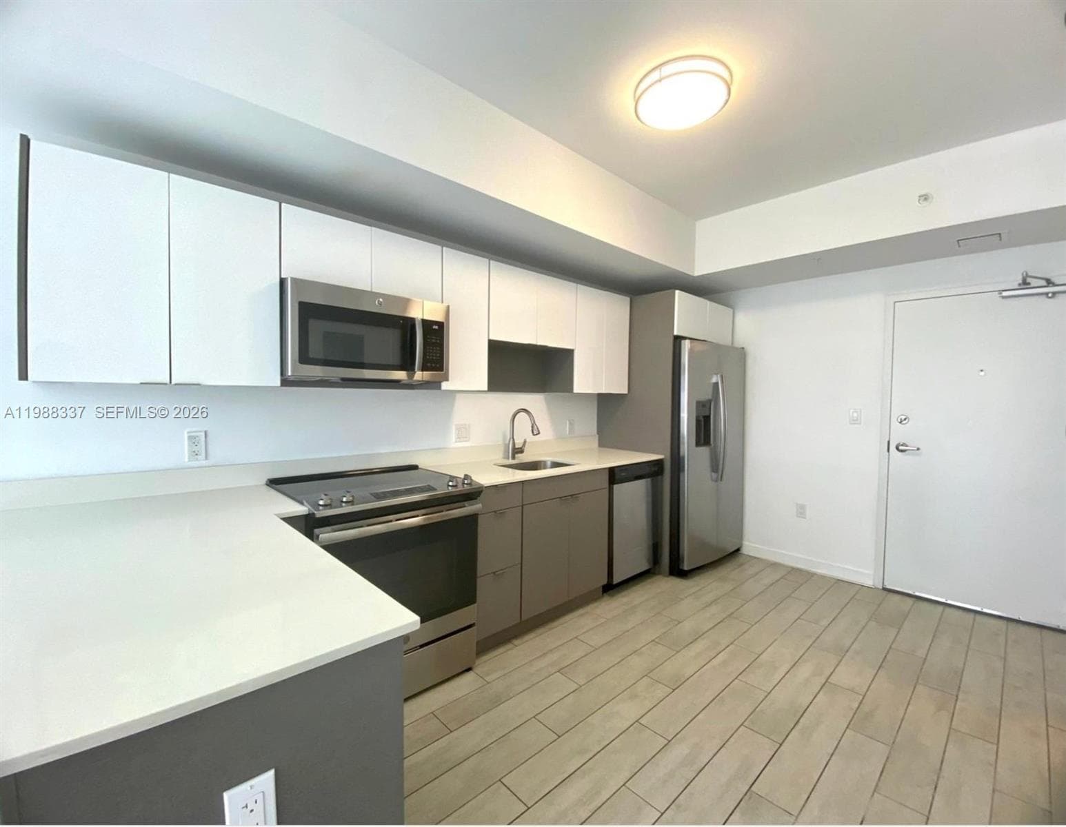 321 NE 26th St # 514, Miami, FL 33137 — zdjęcie 2
