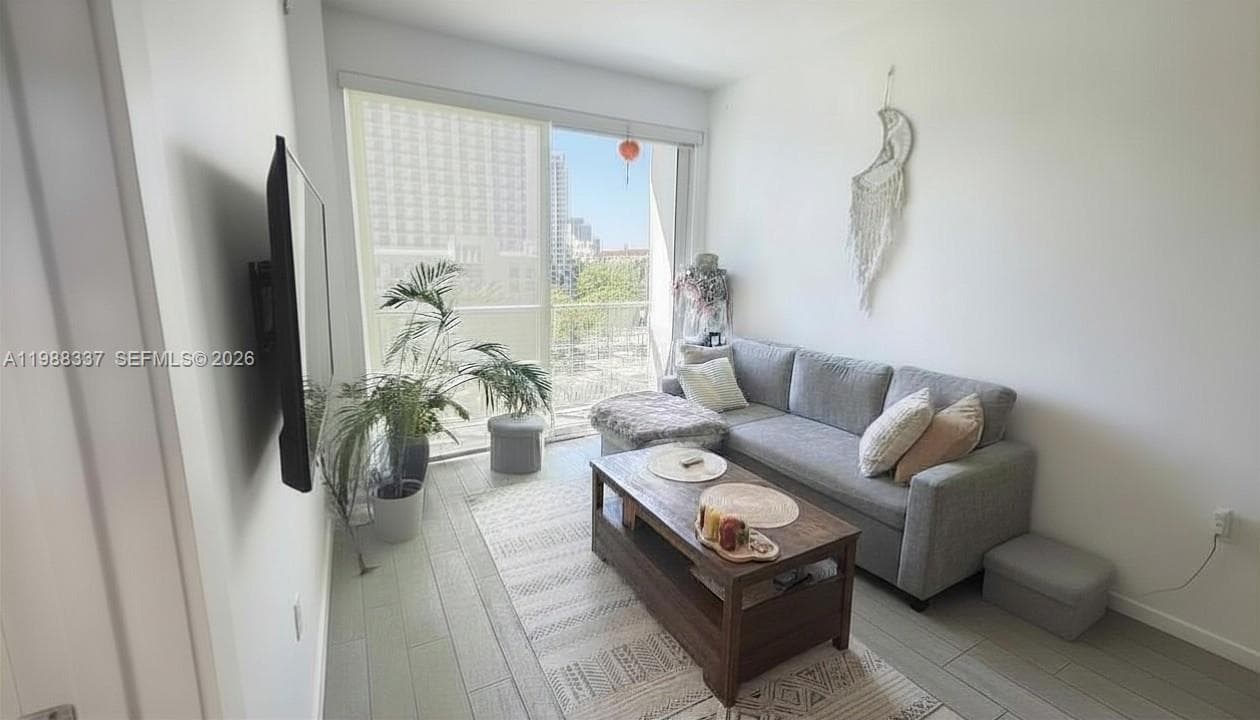 321 NE 26th St # 514, Miami, FL 33137 — zdjęcie 3