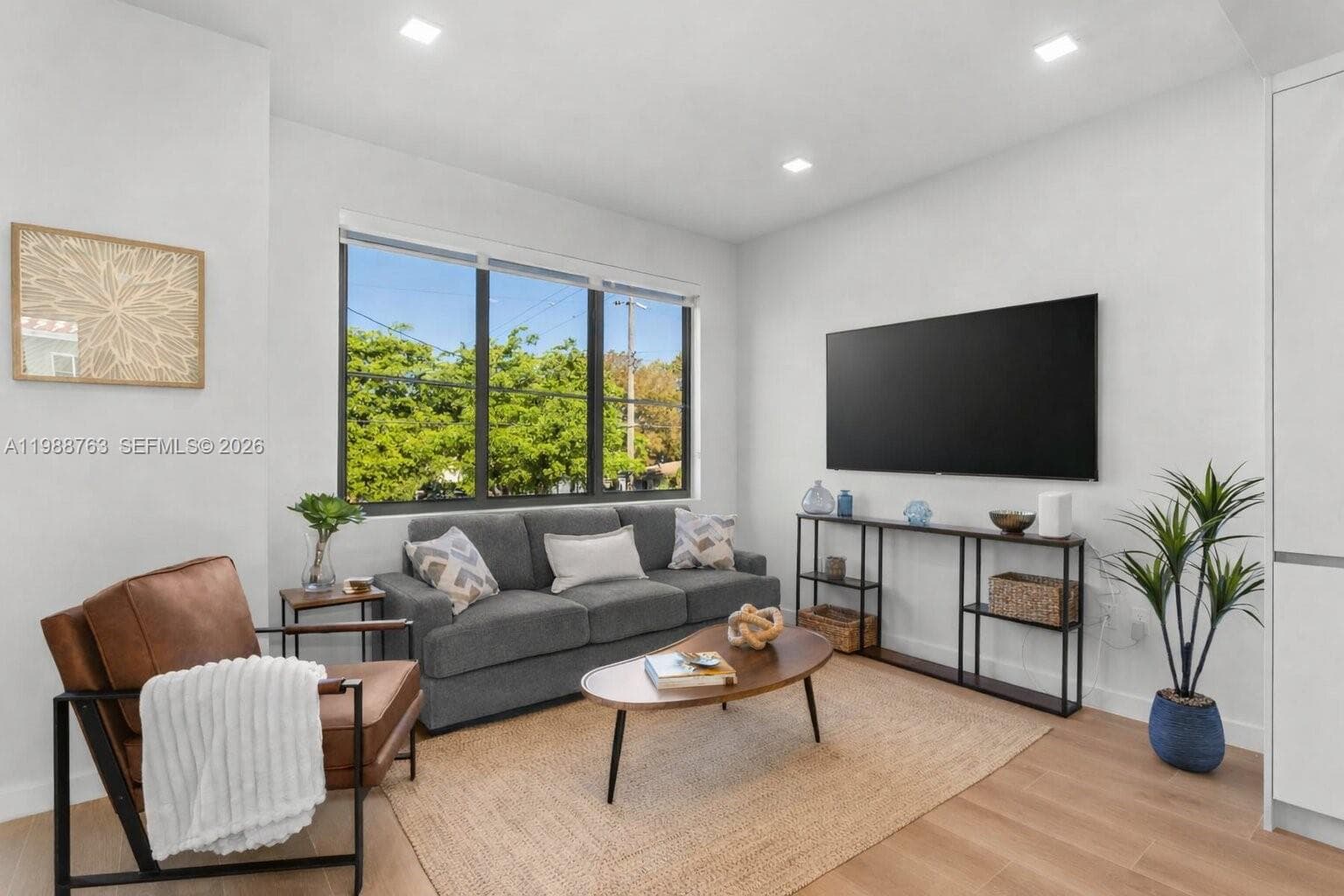 1376 SW 4th St # 7, Miami, FL 33135 — zdjęcie 5
