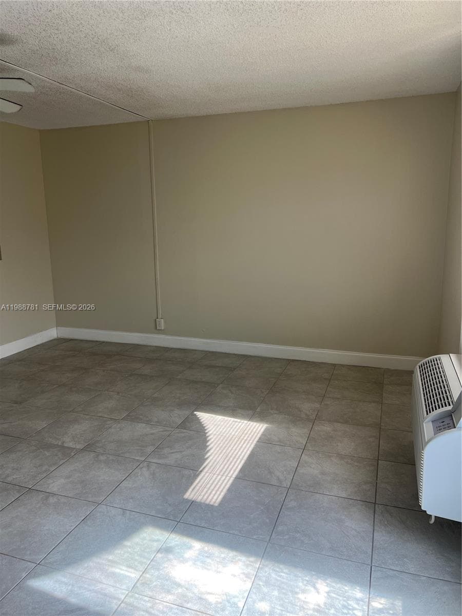 2701 Riverside Dr # 308-B, Coral Springs, FL 33065 — zdjęcie 4