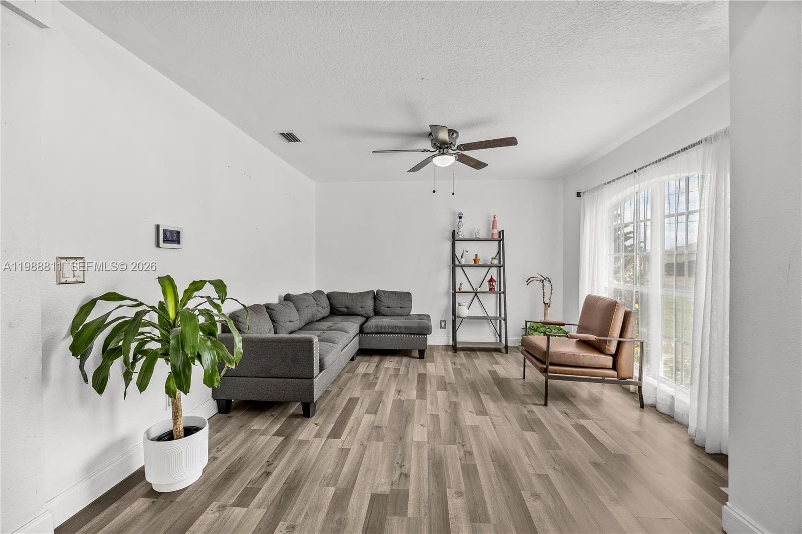 3990 SW Halcomb St, Port St. Lucie, FL 34953 — zdjęcie 5