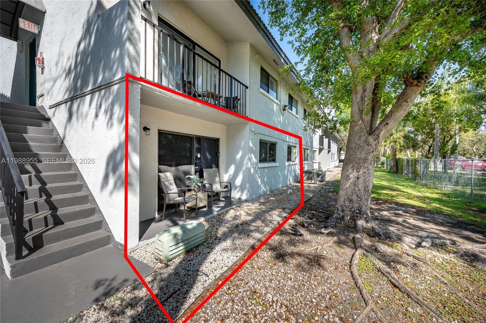 7095 NW 179th St # 110, Hialeah, FL 33015 — zdjęcie 2