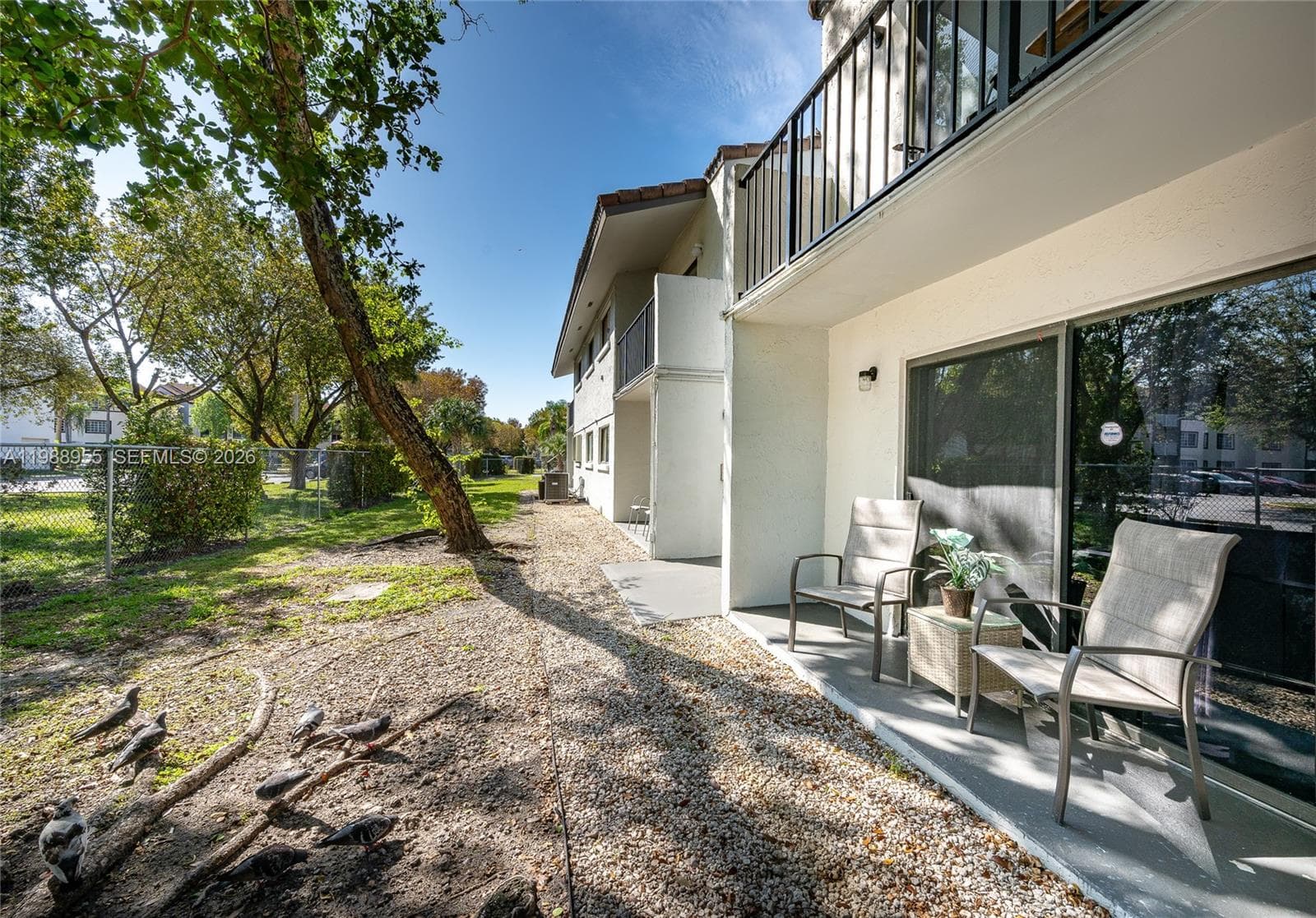7095 NW 179th St # 110, Hialeah, FL 33015 — zdjęcie 3