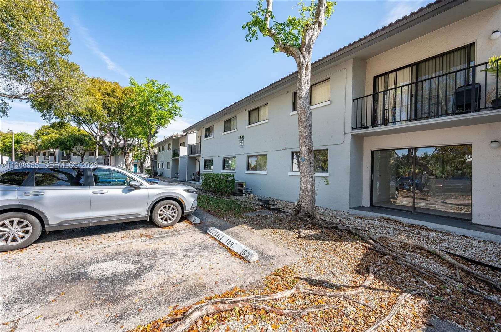 7095 NW 179th St # 110, Hialeah, FL 33015 — zdjęcie 5