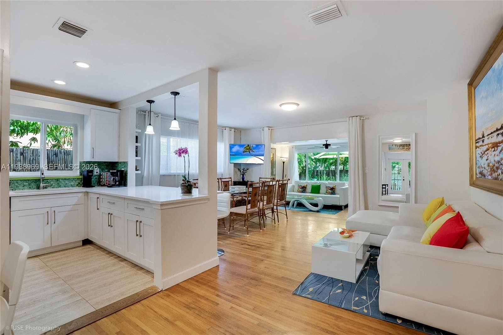 113 SW 2nd St, Hallandale Beach, FL 33009 — zdjęcie 2
