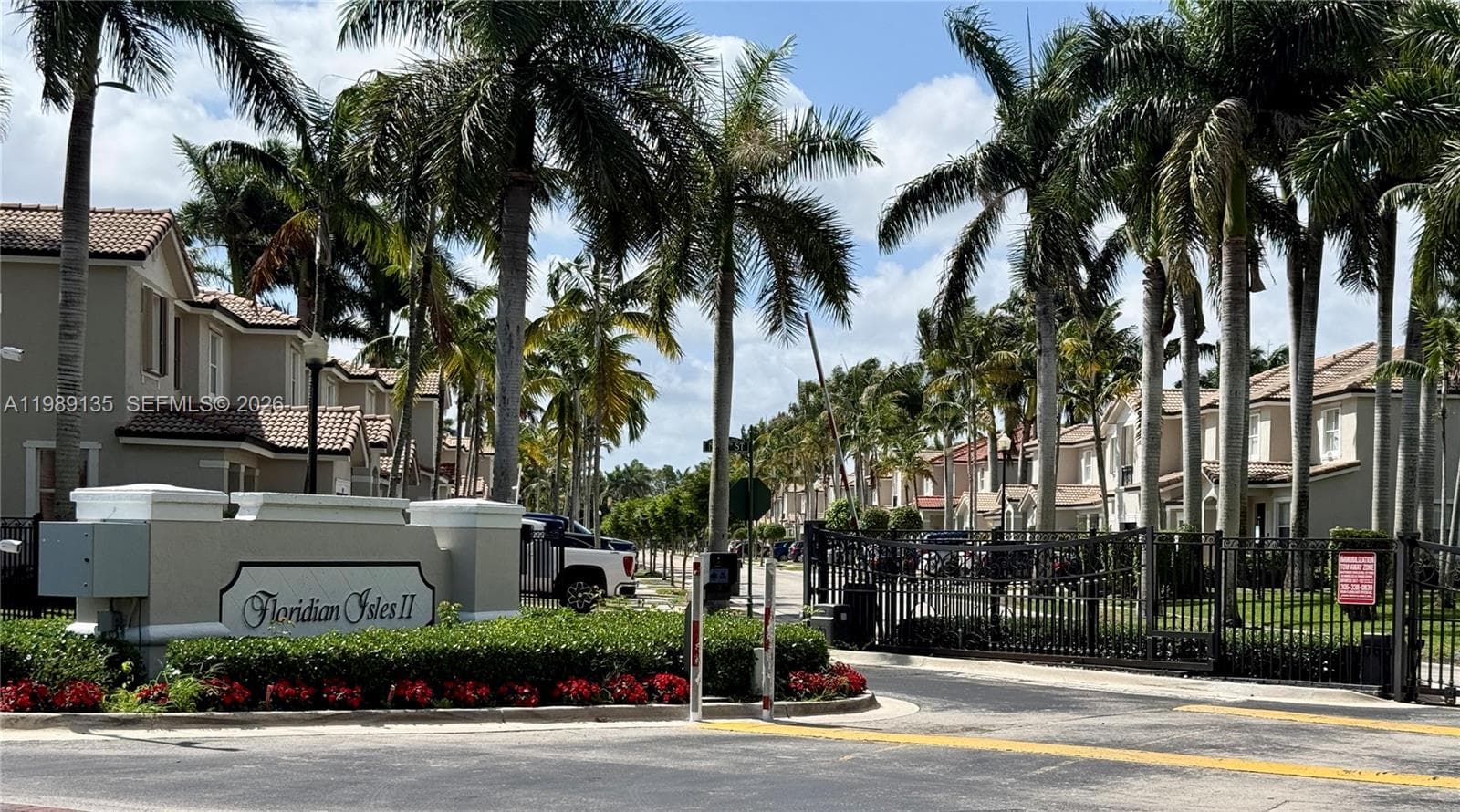 909 NE 42nd Ave, Homestead, FL 33033 — zdjęcie 2