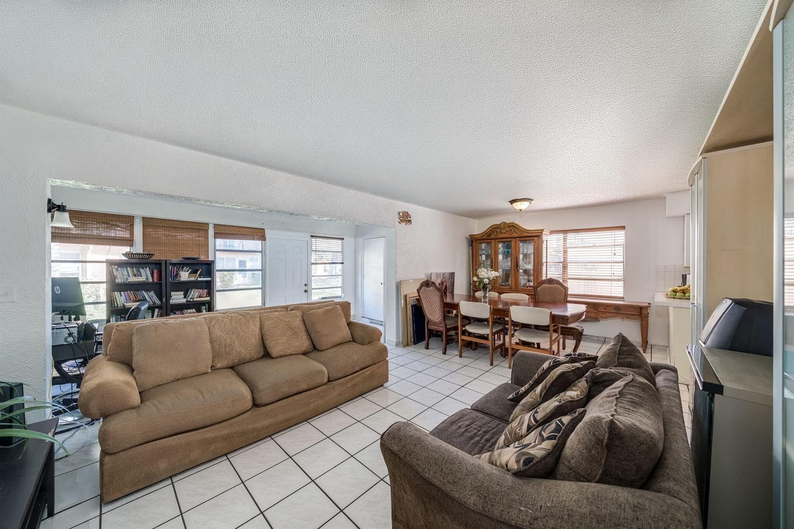 7 Ann Lee Lane, Tamarac, FL 33319 — zdjęcie 2