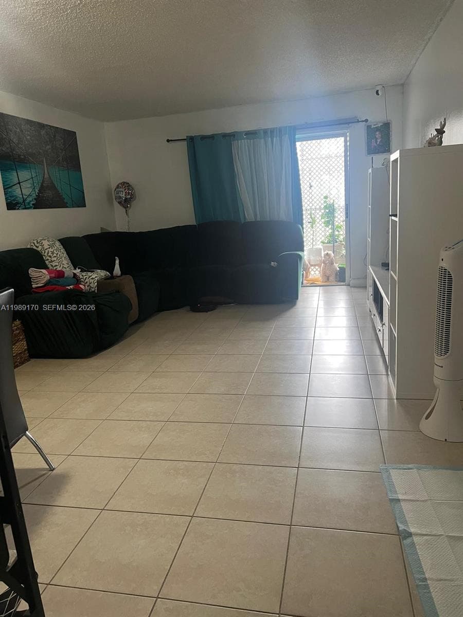 6125 W 20th Ave # 306, Hialeah, FL 33012