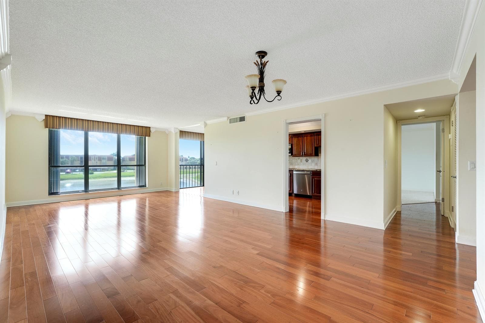 5344 Woodland Lakes Drive # 323, Palm Beach Gardens, FL 33418 — zdjęcie 2