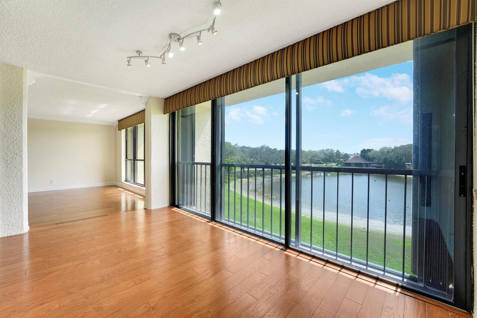 5344 Woodland Lakes Drive # 323, Palm Beach Gardens, FL 33418 — zdjęcie 3