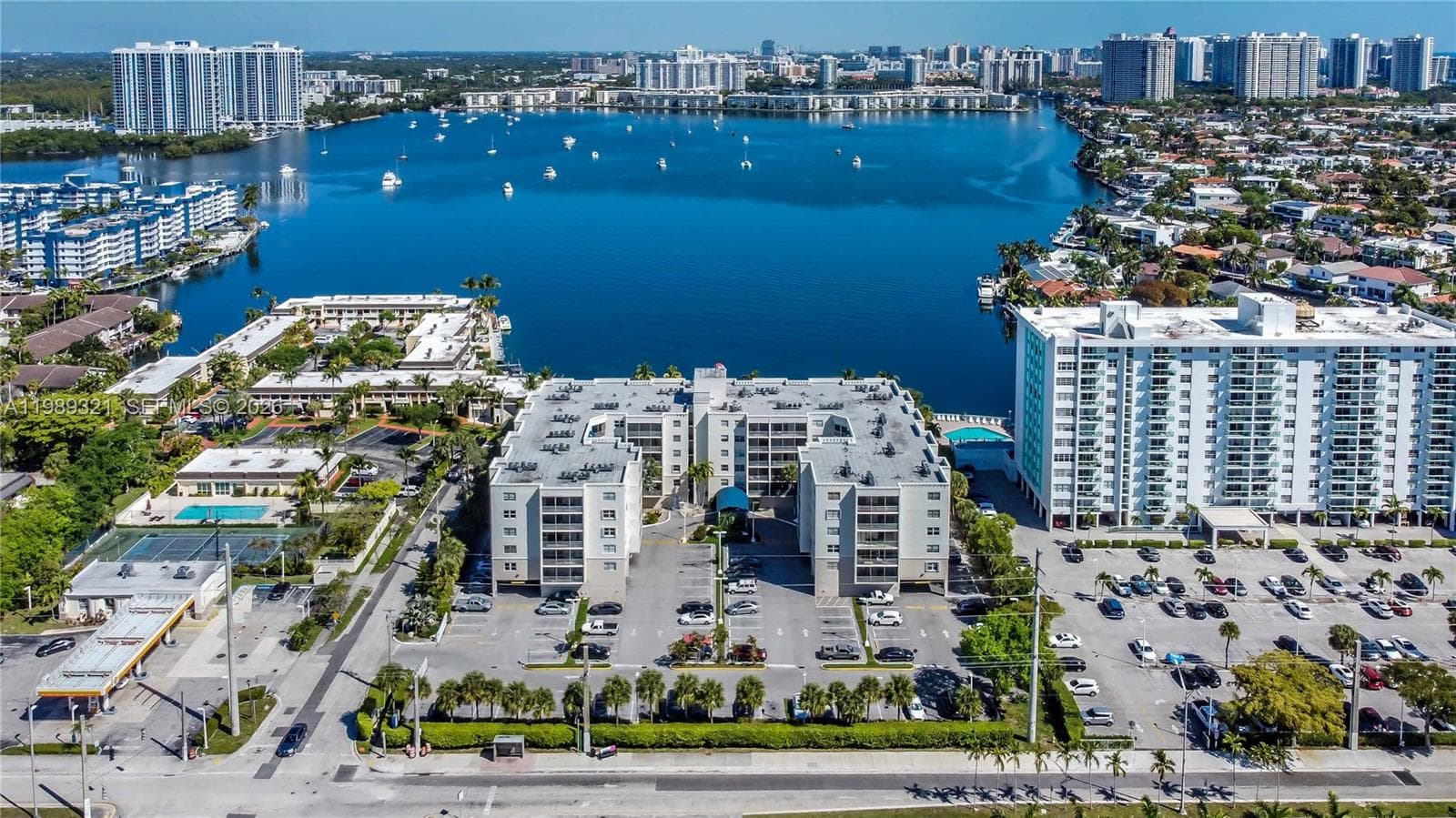 2821 N Miami Beach Blvd # 2K, North Miami Beach, FL 33160 — zdjęcie 2
