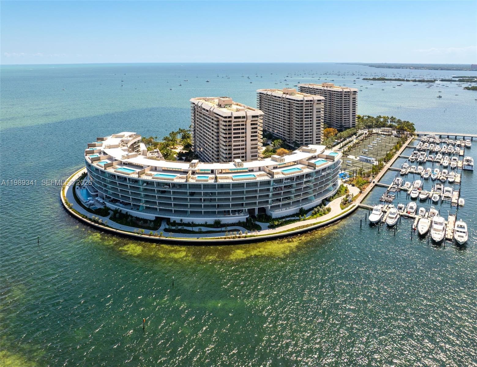 5 Grove Isle Dr # PHS01, Coconut Grove, FL 33131 — zdjęcie 4