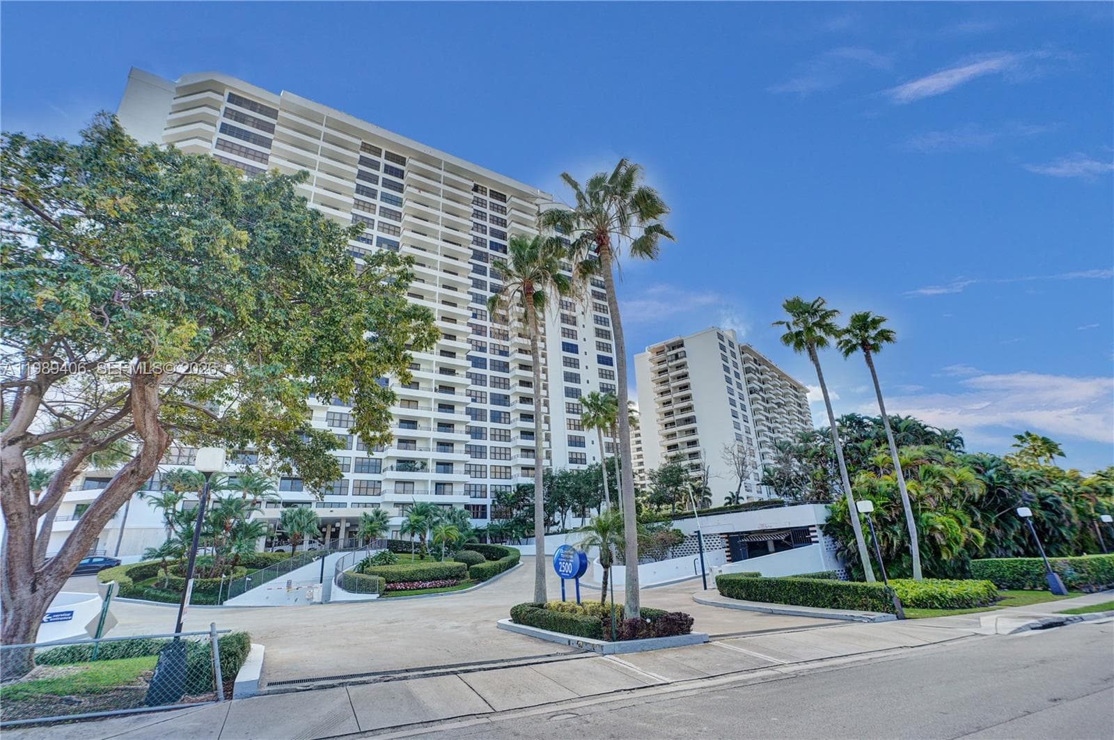 2500 Parkview Dr # 808, Hallandale Beach, FL 33009 — zdjęcie 2