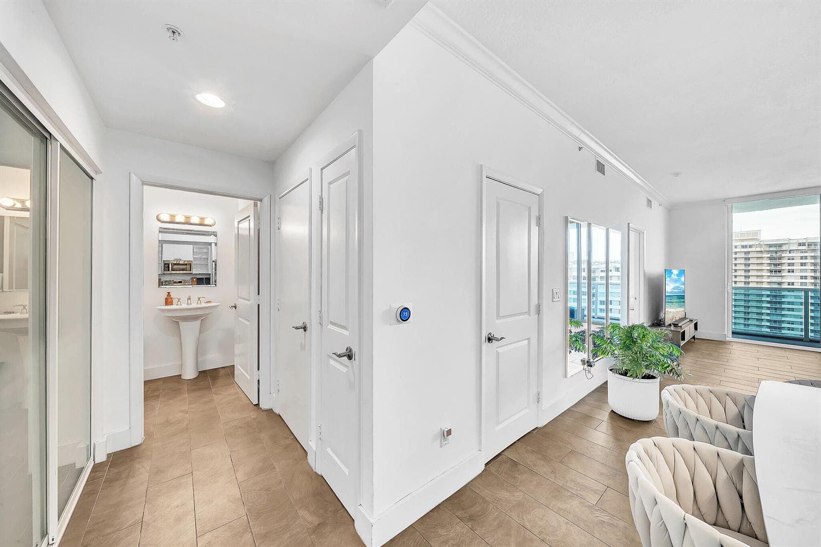 1945 S Ocean Drive # 1803, Hallandale Beach, FL 33009 — zdjęcie 5