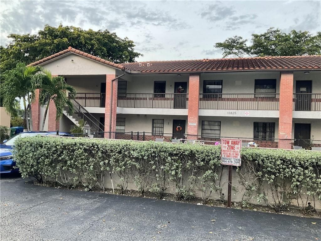 10825 Royal Palm Boulevard # 1-8, Coral Springs, FL 33065