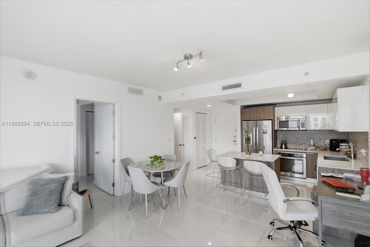 5300 Paseo Blvd # 1803, Doral, FL 33166 — zdjęcie 3