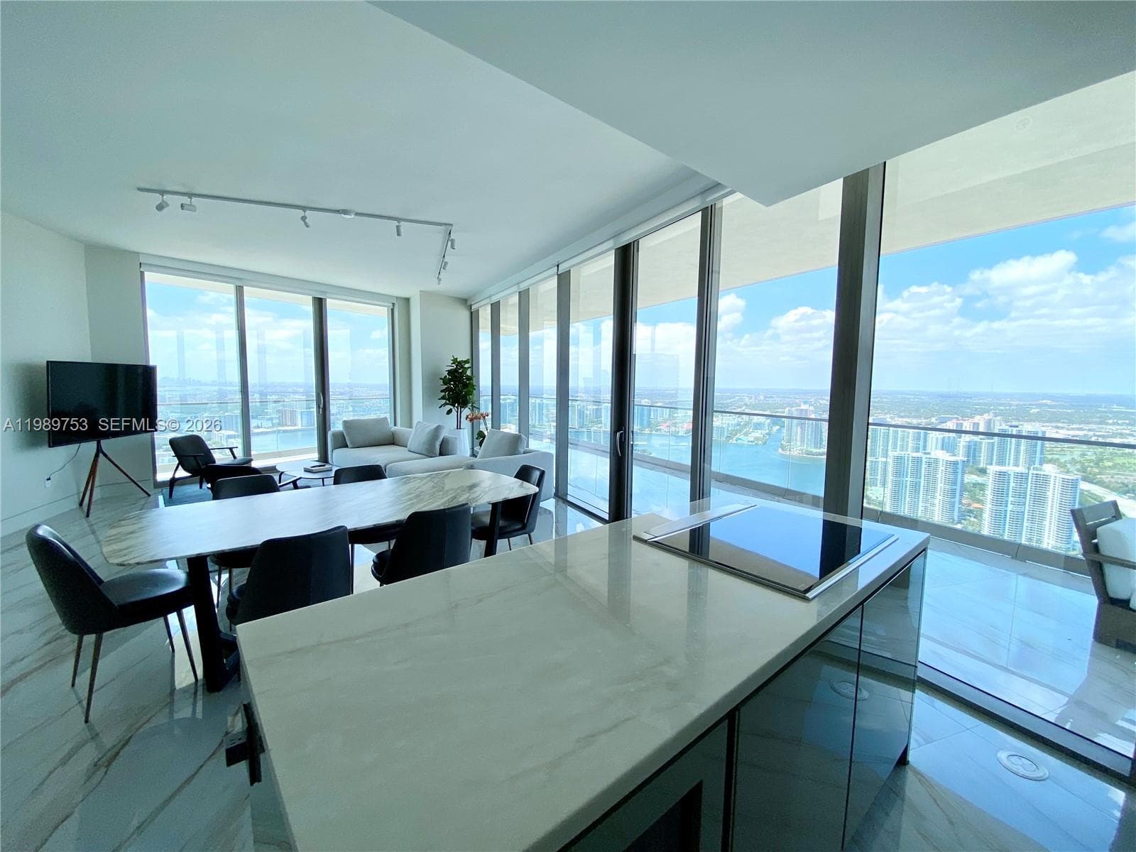 18975 Collins Ave # 5105, Sunny Isles Beach, FL 33160 — zdjęcie 5