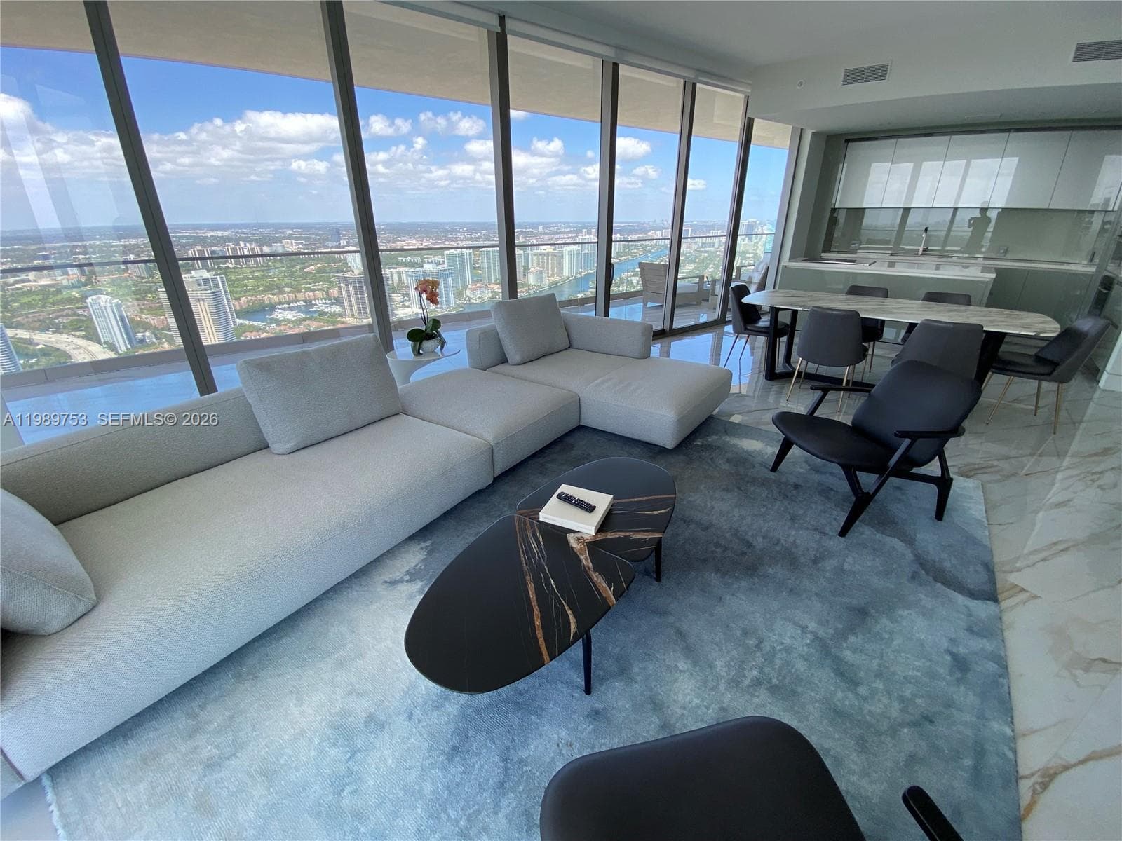 18975 Collins Ave # 5105, Sunny Isles Beach, FL 33160 — zdjęcie 4
