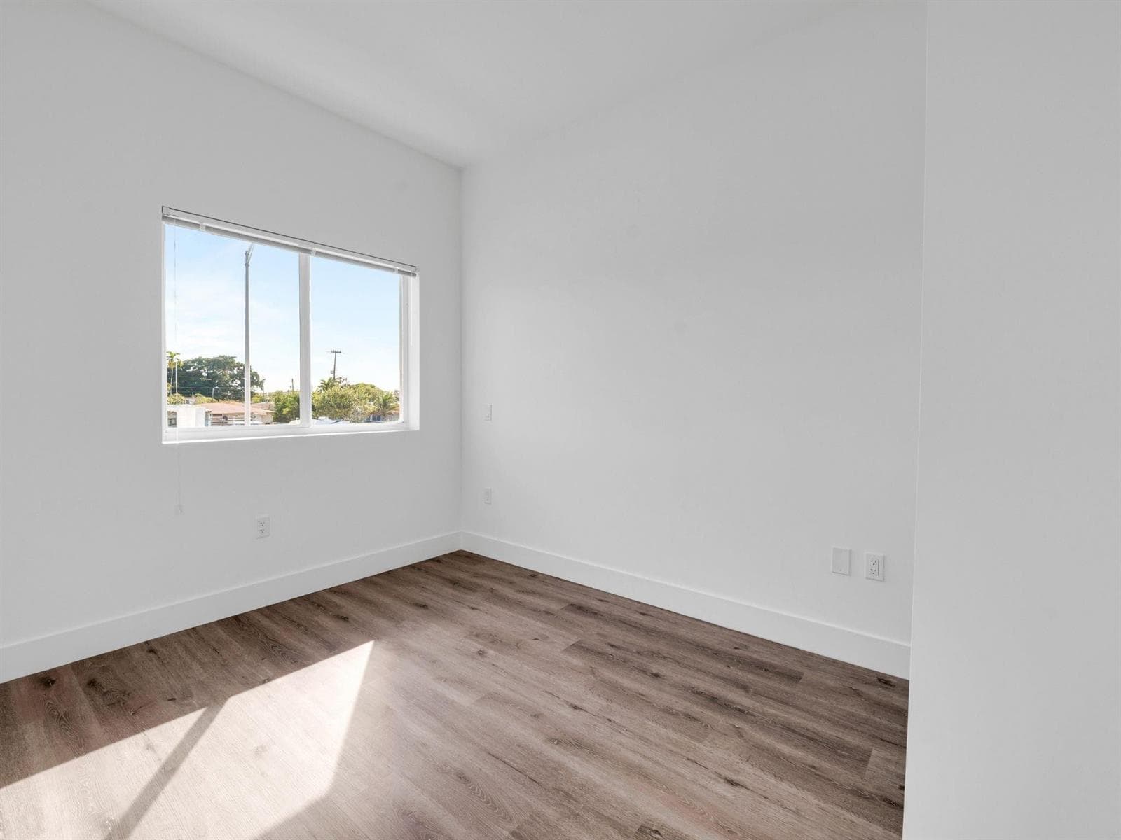 2130 NW 37th Street, Miami, FL 33142 — zdjęcie 5