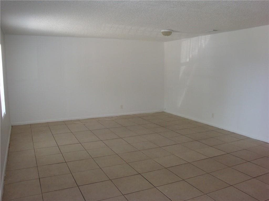1633 W 28th Street # B, Riviera Beach, FL 33404 — zdjęcie 3