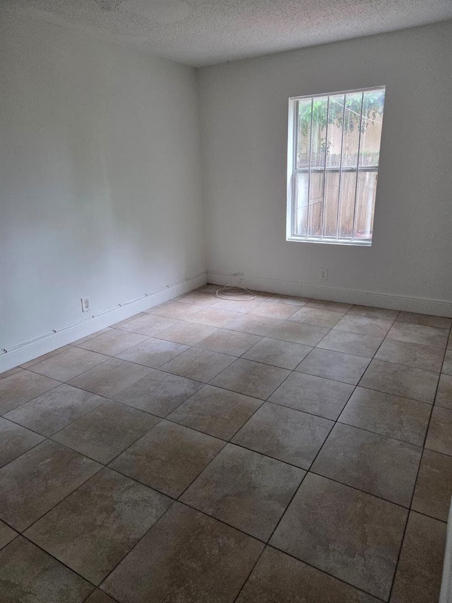 1633 W 28th Street # B, Riviera Beach, FL 33404 — zdjęcie 4