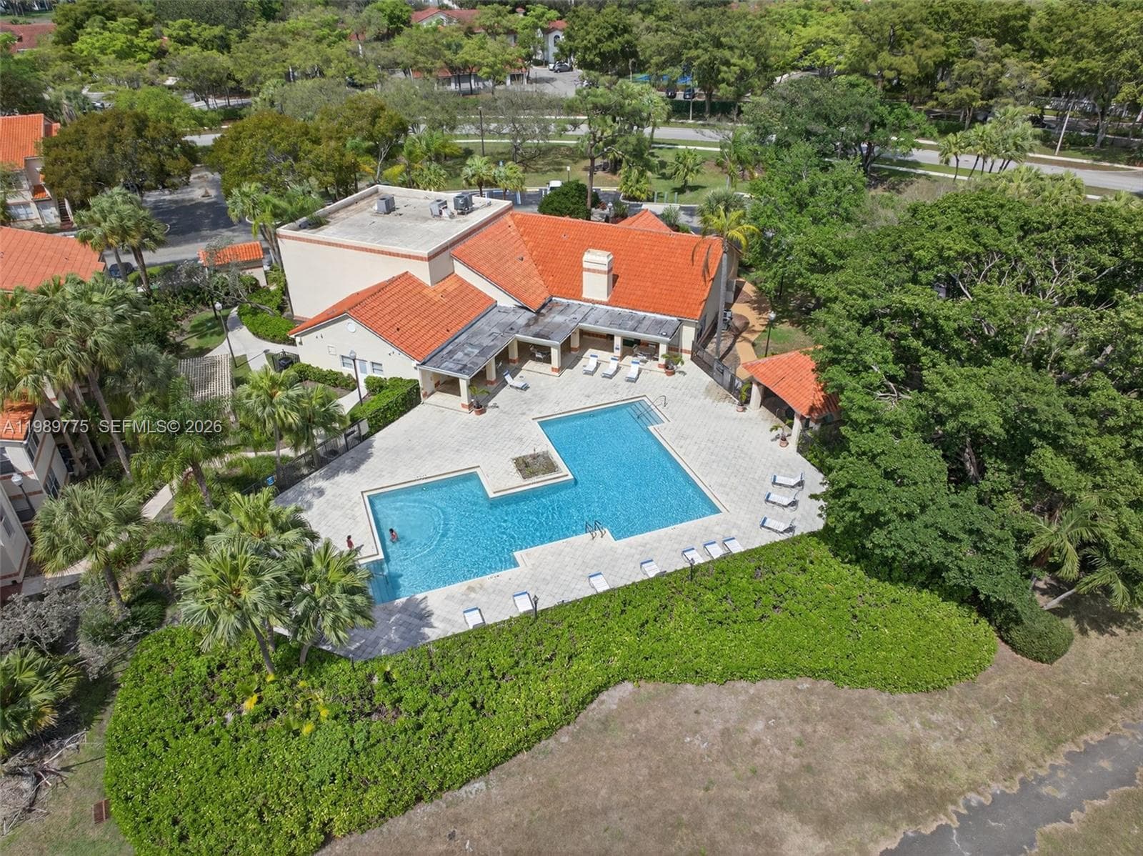 3390 N Pinewalk Dr N # 1026, Margate, FL 33063