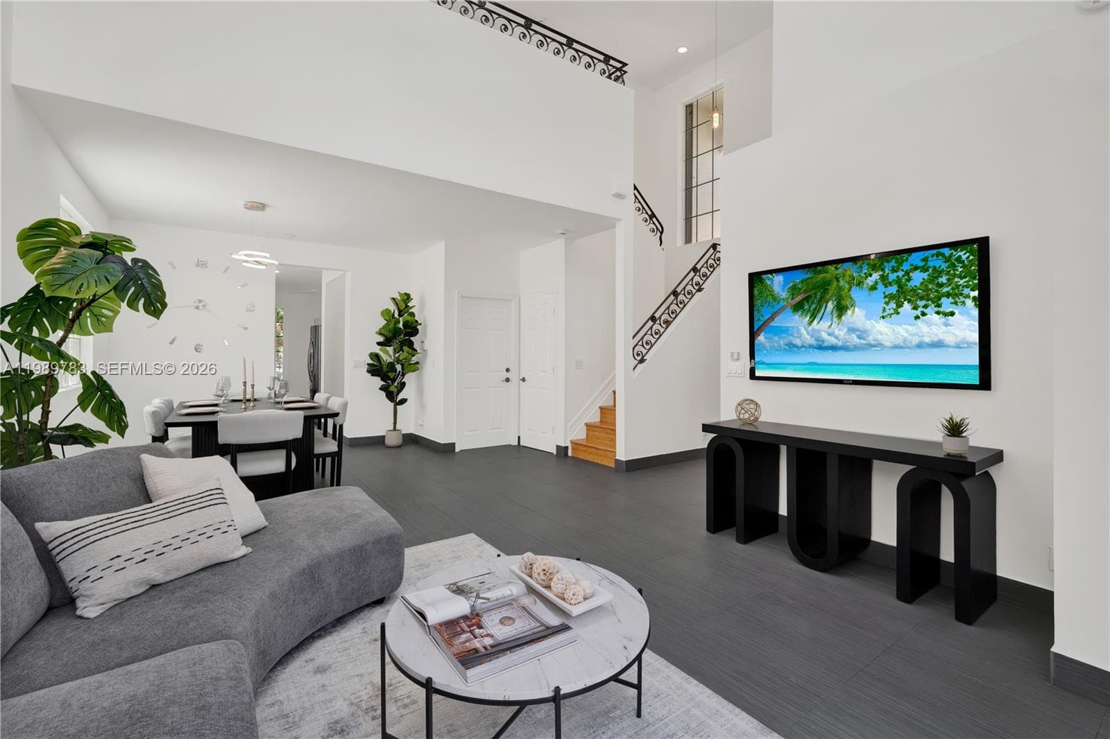 1251 Hayes St, Hollywood, FL 33019 — zdjęcie 3