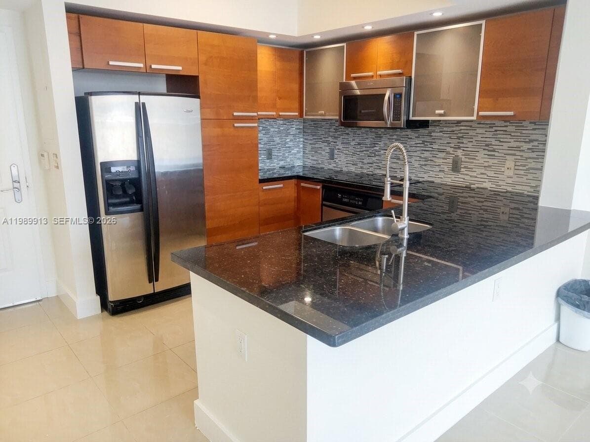 2030 S Douglas Rd # 414, Coral Gables, FL 33134 — zdjęcie 3
