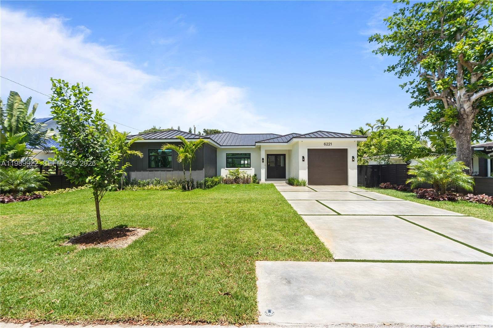 6221 SW 60th St, South Miami, FL 33143