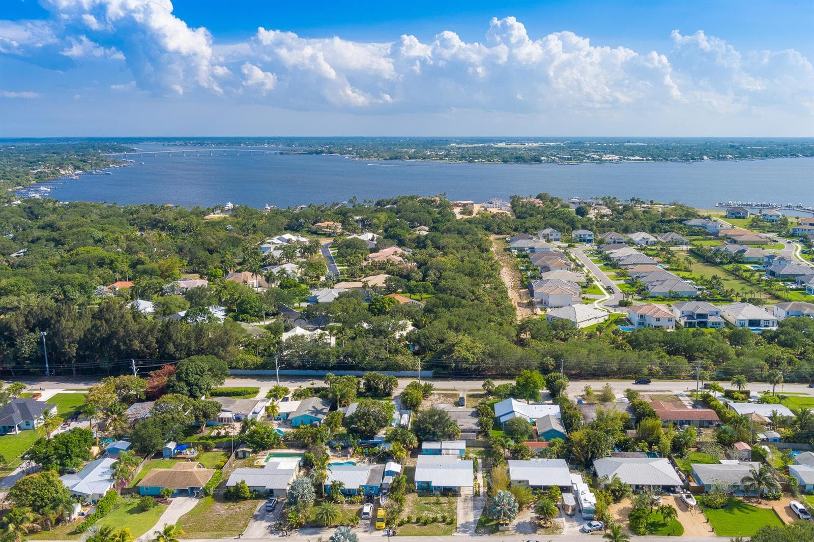 2574 NE Roberta Street, Jensen Beach, FL 34957 — zdjęcie 3